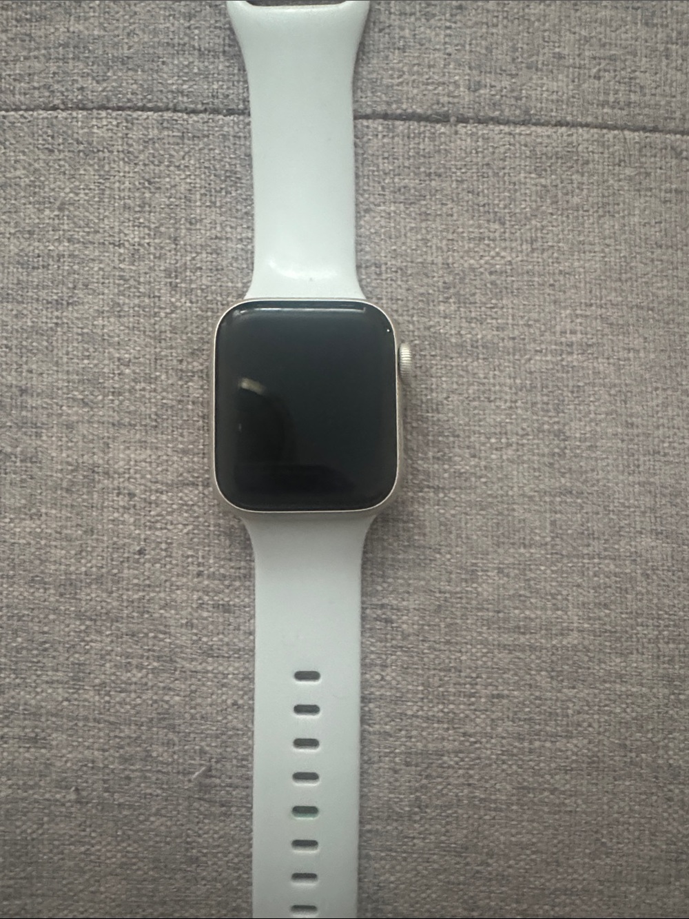 Apple Watch SE 40mm aluminum case